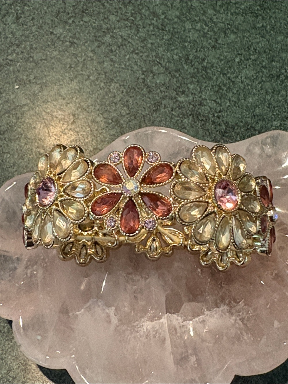 Gorgeous Monet floral stretch bracelet